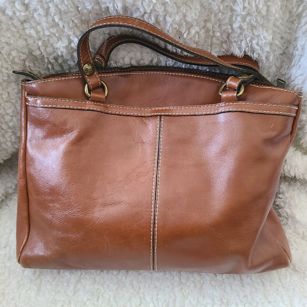 Patricia Nash Poppy‎ Tote in Burnished Tooled Gold - Picture 10 of 14